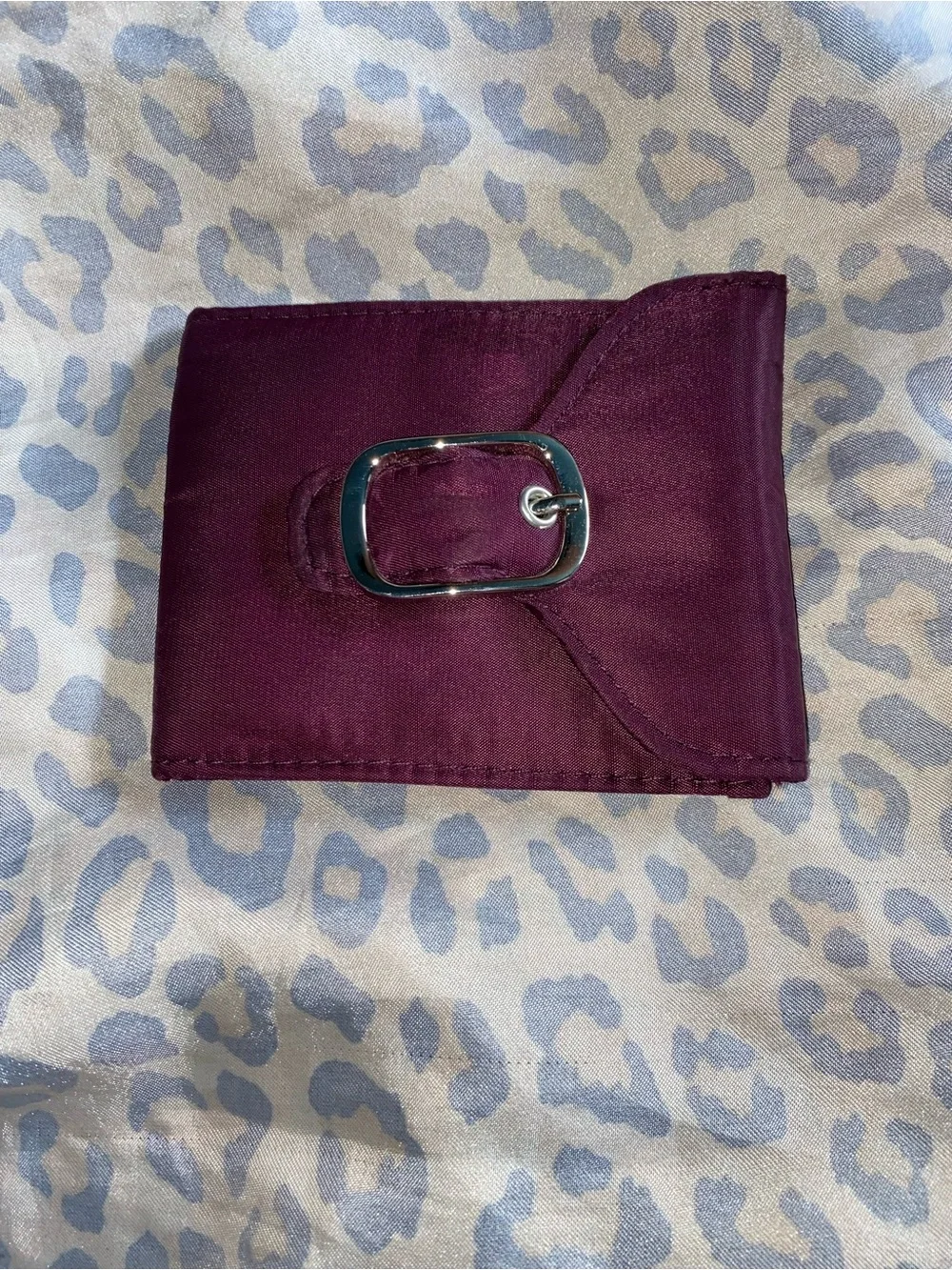 burgundy fabric fold wallet